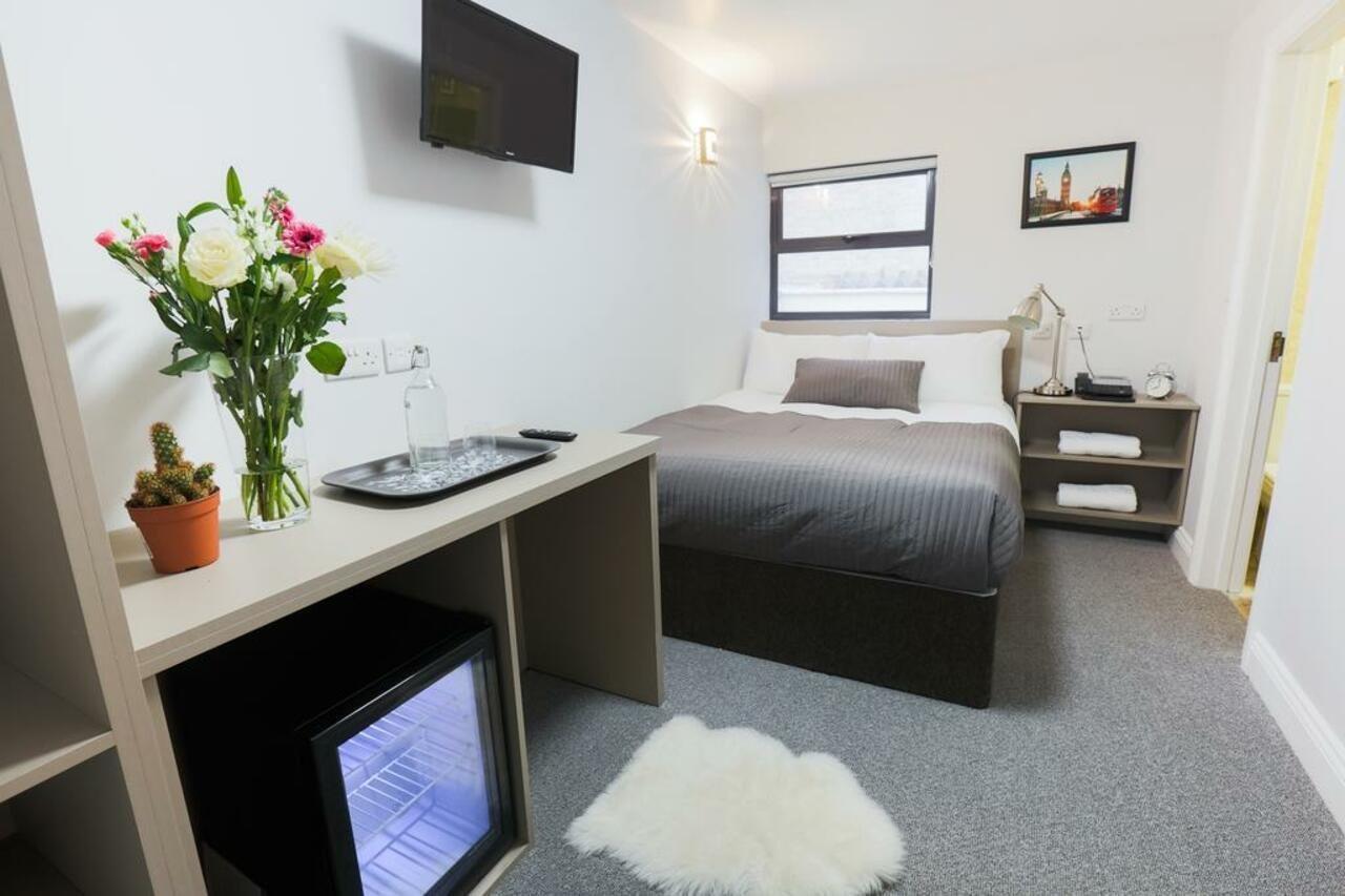 Belvilla Ilford Hill Hotel London Dış mekan fotoğraf